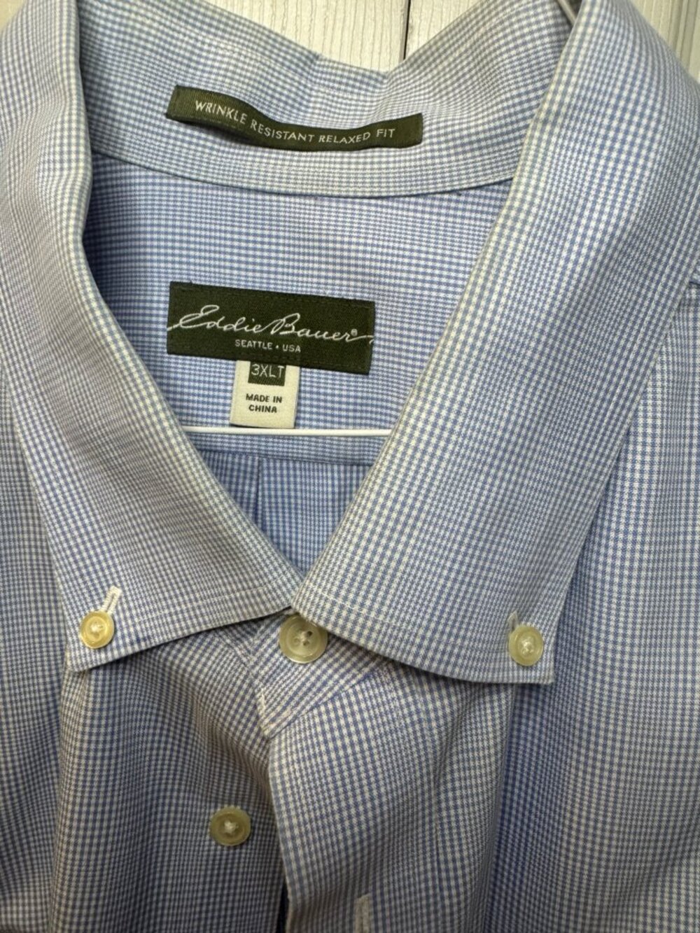 Eddie Bauer Men's 3XLT Blue Wrinkle Free Button Down Shirt - Picture 3 of 4